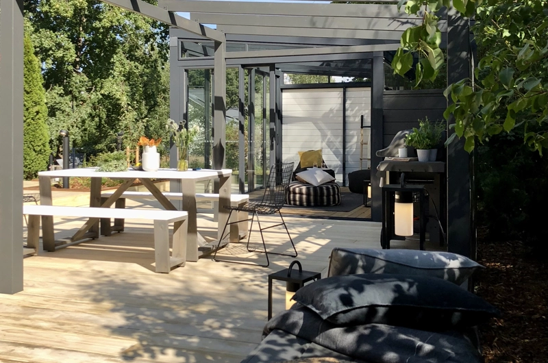 Post-war house garden design in Uusimaa: garden renovation, terrace, outdoor living area, pergola